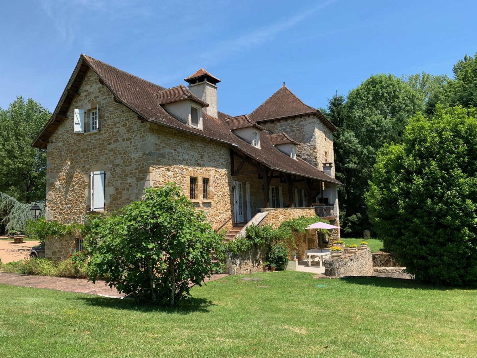 Le Moulin Du Boisset Bed & Breakfast Saint-Denis-lès-Martel Екстериор снимка